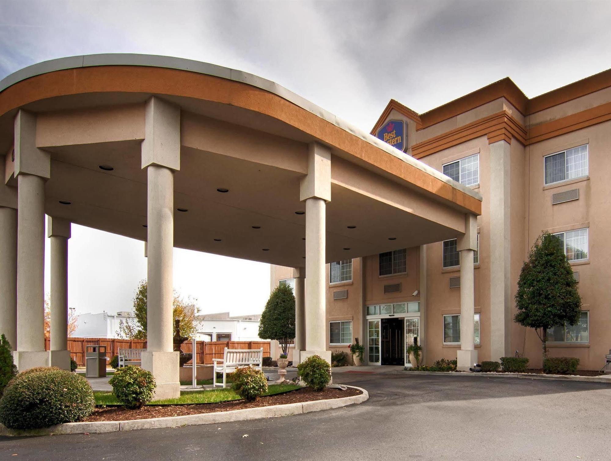 Best Western Plus Ньюпорт-Ньюс Екстер'єр фото